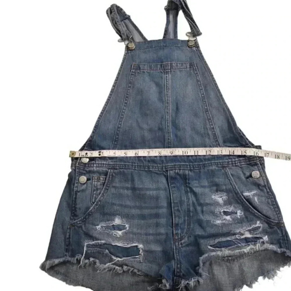 American Eagle AE Shortalls Ripped Distressed Bib Overalls Jeans Blue Size Small - Picture 8 of 11